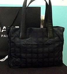 CHANEL 藍黑色大雙C羊皮雙色雙蓋雙夾層三用口蓋包 歷史價格詳細信息