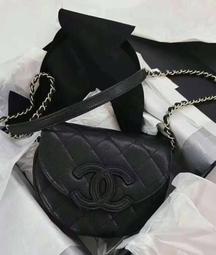 CHANEL 經典大雙C LOGO 黑金雙色不規則穿式耳環 歷史價格詳細信息