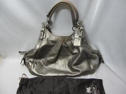 Coach銀灰色波士頓包 歷史價格詳細信息