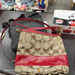 COACH 亮橘色大C PVC手拿包 廠商直送 現貨 歷史價格詳細信息