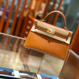 『RP精品』愛馬仕 HERMES Mini Lindy 黑色 TC皮 金扣 歷史價格詳細信息