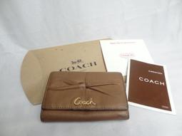 Coach 全真皮 象牙白色拉鍊長夾 歷史價格詳細信息