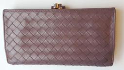 BOTTEGA VENETA 經典大格編織小牛皮拉鍊短夾(黑色) 歷史價格詳細信息