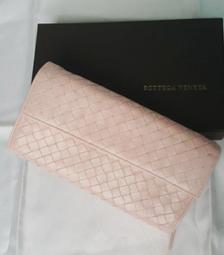 BOTTEGA VENETA 經典大格編織小牛皮拉鍊短夾(黑色) 歷史價格詳細信息