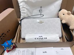 全新品牌COACH，漂亮的購物包，有磁扣、內拉鍊袋。！ 40x38cm 歷史價格詳細信息