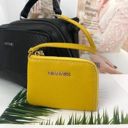 貝爾尼斯｛BERNIS}荔枝紋牛皮/方塊夾心拉鍊小方包 歷史價格詳細信息