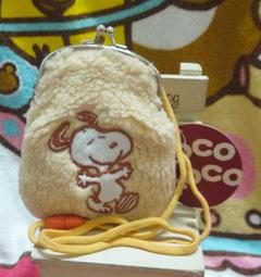 日版﹝PEANUTS授權﹞限量 ※SNOOPY史努比※【淺綠色樹木圖案】雙折式皮革短夾 歷史價格詳細信息