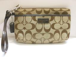 Coach 手拿包 零錢包 藍綠 防刮 PVC 材質 現貨 附購買收據 正品 原廠 歷史價格詳細信息