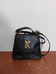 Paloma Picasso 真皮 肩背/斜背 托特包（深藍黑） 歷史價格詳細信息