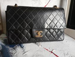 Chanel vintage 老香 肩揹斜揹包 稀少收藏款 小羊皮黑色 27公分 雕花鍊 有標 包況優 歷史價格詳細信息