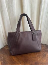 Coach vintage  80's 少見大紅色牛皮革側背馬鞍包 斜背包 (二手 傷) 歷史價格詳細信息