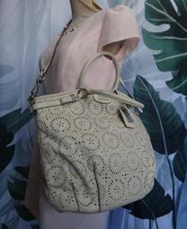 楹 ~ 正品 Under Armour UA 藍紫色 運動T恤/上衣 size: XL 歷史價格詳細信息