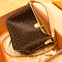 2023新款奢侈品女包真皮單肩斜揹包高級感小圓包送老婆送禮物限定 歷史價格詳細信息