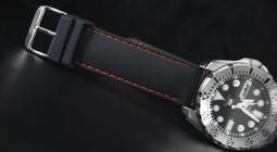 歐洲平面設計新浪潮 (硬皮精裝)：酸性／新醜／復古／像素／故障 ——收錄當下最火熱的5 種設計表現風格 歷史價格詳細信息