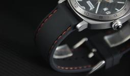 歐洲平面設計新浪潮 (硬皮精裝)：酸性／新醜／復古／像素／故障 ——收錄當下最火熱的5 種設計表現風格 歷史價格詳細信息