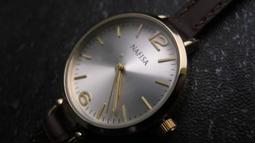 都會風時尚仕女手提包　多種夾層　外層還有內袋可以放手機拿取超方便！　三色可選：黑/粉/銀灰 歷史價格詳細信息