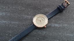 mitina時尚風~清晰高辨識度刻度,橢圓形錶殼石英錶,真皮面壓鱷魚皮紋錶帶 歷史價格詳細信息