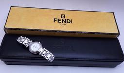 【Jessica潔西卡小舖】CHARRIOL夏利豪石英女錶,~附原裝錶盒及吊牌 歷史價格詳細信息