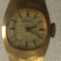 復古金色茱萸花朵胸針高檔女胸花別針鎏金高級感精緻固定衣服配飾 歷史價格詳細信息