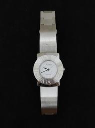 ＊丹藍寶貝＊日本進口 SAN-X＜懶懶熊＞甜美拼布系列-珠扣式零錢包/化妝收納包(水藍小花) 歷史價格詳細信息