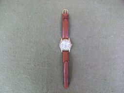 亞米茄1152自動計時機芯,全新庫存品，新錶即改裝新機芯;錶徑不含龍頭40mm，每日誤差0秒至-2秒(見第六張圖 歷史價格詳細信息