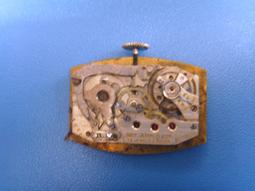 【古董錶】稀有1970年代瑞士寳齊萊 BUCHERER 17石手上鍊特殊金幣造型機械懷錶 歷史價格詳細信息