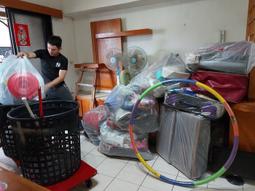 囤物族的不丟東西整理術：別再叫我斷捨離！只要挪動空間就OK！不復亂的收納魔法【城邦讀書花園】 歷史價格詳細信息