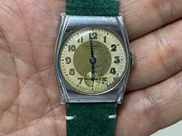 二戰期間1930-1940 年代 SEIKO 將校級軍用手表，表徑 24 不含把頭，已清理上油，走時正常準確。彼時物資不 歷史價格詳細信息