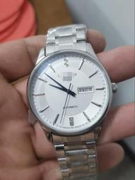 浪，，，，，包把頭43.5左右表徑，8200機芯，98新，走時，品相如圖，按圖發貨，二手物品，請看好下單，不退不換。 歷史價格詳細信息