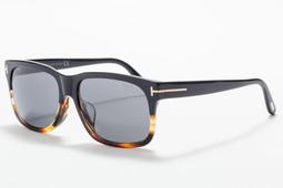 『逢甲眼鏡』TOM FORD 太陽眼鏡 全新正品 亮面黑 大方框微貓眼設計 復古款【TF479D 01A】 歷史價格詳細信息