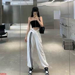 台灣現貨免運 街頭穿搭新款漸變色牛仔褲子女高腰顯瘦潮流百搭寬松遮肉直筒闊腿休閑長褲褲子女生 顯瘦 牛仔褲  露天市集 歷史價格詳細信息