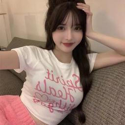台灣現貨辣妹sexy短袖 顯身材百搭體恤 高級感十足上衣T恤 ins美少女圓領上衣2023新款夏印花短袖韓版寬鬆卡通T恤 歷史價格詳細信息