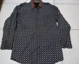 黑色藍白圖案印花純棉長袖襯衫,尺寸M,肩寬44cm,胸寬50.5cm,少穿降價大出清 歷史價格詳細信息