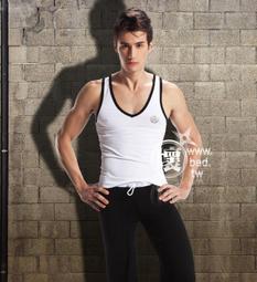 壞男Body Fit。《型男超舒適彈性大V領背心-黑底滾白邊》【M / L / XL】 歷史價格詳細信息