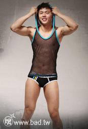 ｜衝低價達人｜BODYFITIN'《型男低腰後空提臀運動三角泳褲(10號白)》【 L 】 歷史價格詳細信息