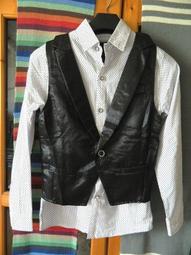 [服飾繪] 修身藍白條紋帥氣襯衫 歷史價格詳細信息