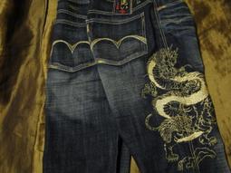 【帥哥王】BLUE WAY鬼洗 閻魔地藏小王 鎖鏈骷髏頭大圖騰皮質刺繡鉚釘深藍刷洗直筒褲32腰原4980只要3386元 歷史價格詳細信息