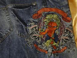 【帥哥王 】全新BLUE WAY鬼洗 地藏小王 紅緞帶紅臉金髮大圖騰刺繡鉚釘淺藍色爆裂水紋31腰原4680只要2808元 歷史價格詳細信息