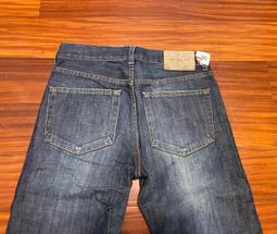 二手 CK 牛仔褲 長褲 寬褲 直筒褲 深藍色 尺寸:31 腰圍平量40公分 calvin klein 歷史價格詳細信息