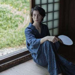 真品日本男士和服袍 黑色 有家徽 有裡布 收藏品 角色扮演 KIMONO 後背長137公分 歷史價格詳細信息