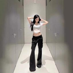 【好康】黑色水洗做舊破洞牛仔褲ins男女情侶oversize寬鬆直筒寬褲子潮 歷史價格詳細信息