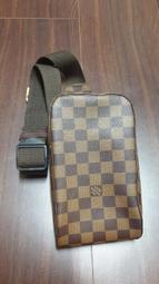 Lv側背包-9成新-可面交（荷蘭專櫃買） 歷史價格詳細信息