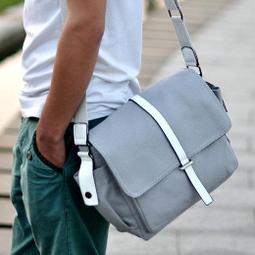 ????????????????????????新款銀色書包扣雙C牛仔藍開口手镯  細節隨拍新出的手镯好美啊 歷史價格詳細信息