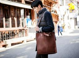 【JP.美日韓】韓國 高品質 定做 鬍渣男 潮流可愛短袖 戴綠帽 男人 老男人 性感  成熟品味 情侶 歷史價格詳細信息