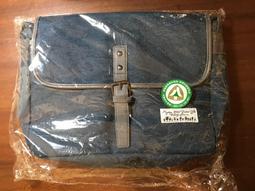 肩背包 Moon Boot 黑 白 尼龍 斜背包 雲朵包 郵差包 隨行包 包包 愛迪達 JE1945 歷史價格詳細信息