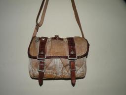 Tough Jeansmith 深藍色貼布直筒牛仔褲,純棉,尺寸:36,腰圍:37吋,全新未穿標籤未剪,降價大出清 歷史價格詳細信息