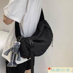【桃園世家】免運 側背包 斜背包 潮牌斜挎包男士運動小背包休閑小跨包女學生日系單肩包百搭胸包男 歷史價格詳細信息