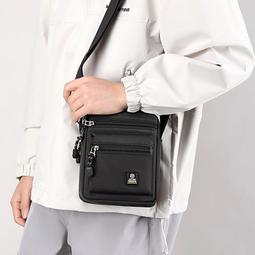 【八號館】斜挎包女小包牛津布休閒中老年媽發包新款帆布輕便多層單肩包旅行包外出包收納包休閒包．SD17178 歷史價格詳細信息