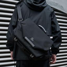 新款斜挎包男日系原宿工裝風運動大容量單肩包機能百搭學生騎行潮 歷史價格詳細信息