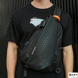 男生胸包 單肩包 男生機能肩包 斜跨包 超火時尚男斜挎包 男士休閑側背包 防水男包 后背包包 騎行側背包 運動機能 跨包 歷史價格詳細信息